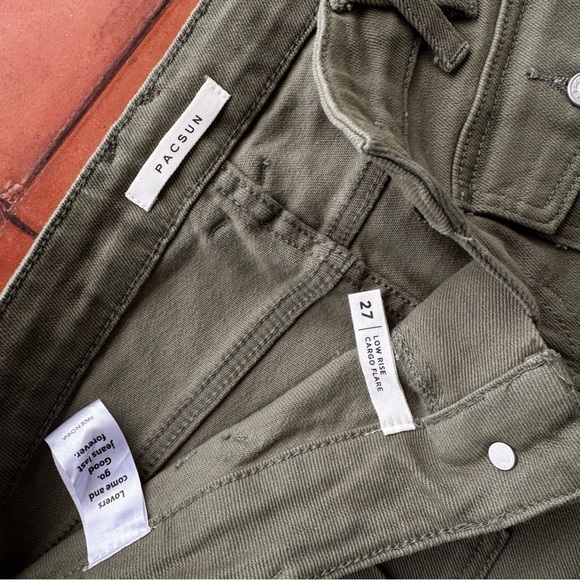 Sz 27 Pacsun Olive Low Rise Cargo Flare Pants 90s Inspired GUC - Picture 4 of 5